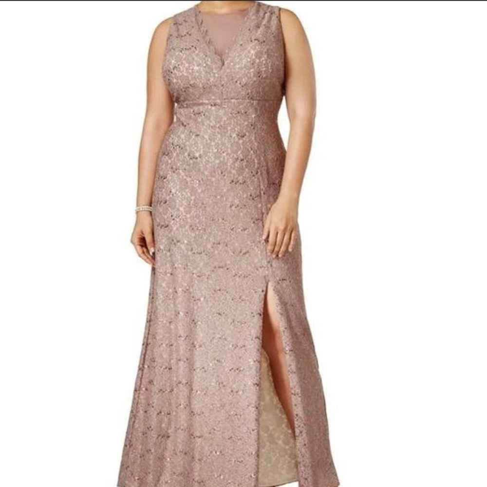 Nightway Women's Plus Size Illusion Glitter Lace Gown